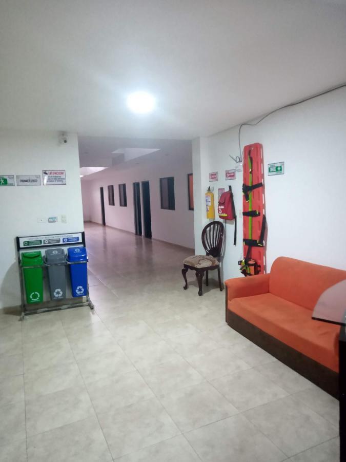 Hotel Del Parque Velez Екстериор снимка
