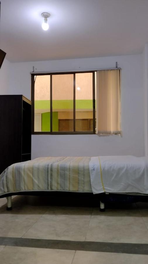 Hotel Del Parque Velez Екстериор снимка