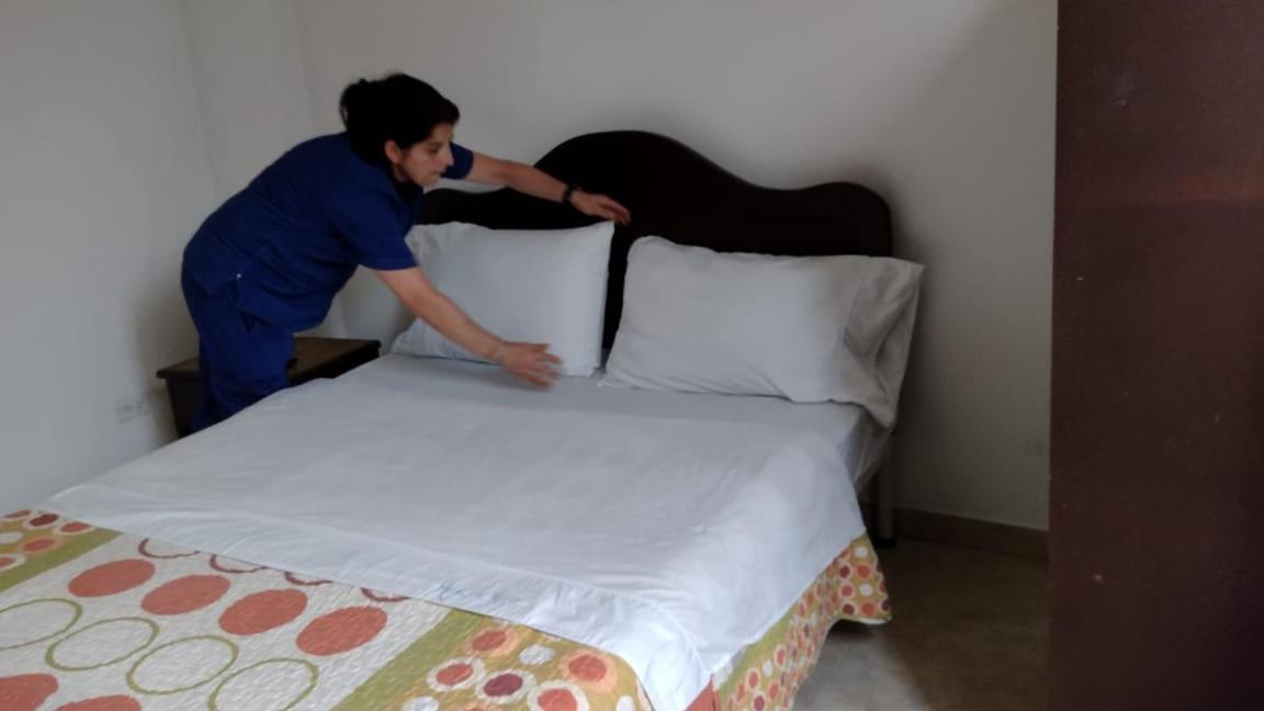 Hotel Del Parque Velez Екстериор снимка
