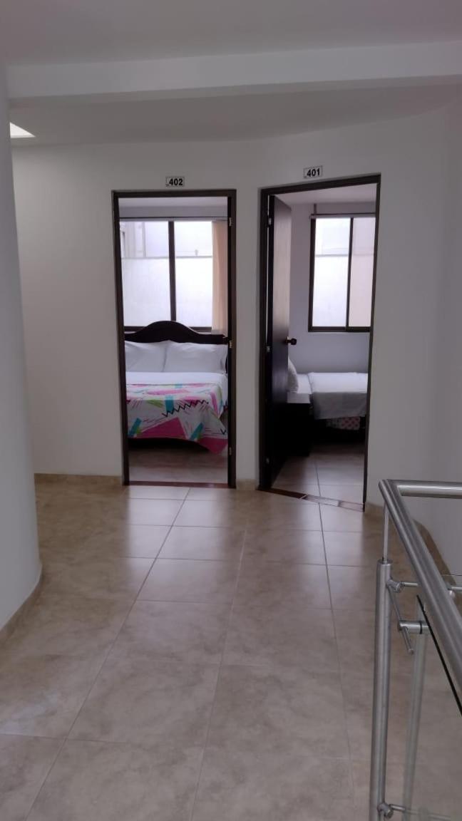 Hotel Del Parque Velez Екстериор снимка