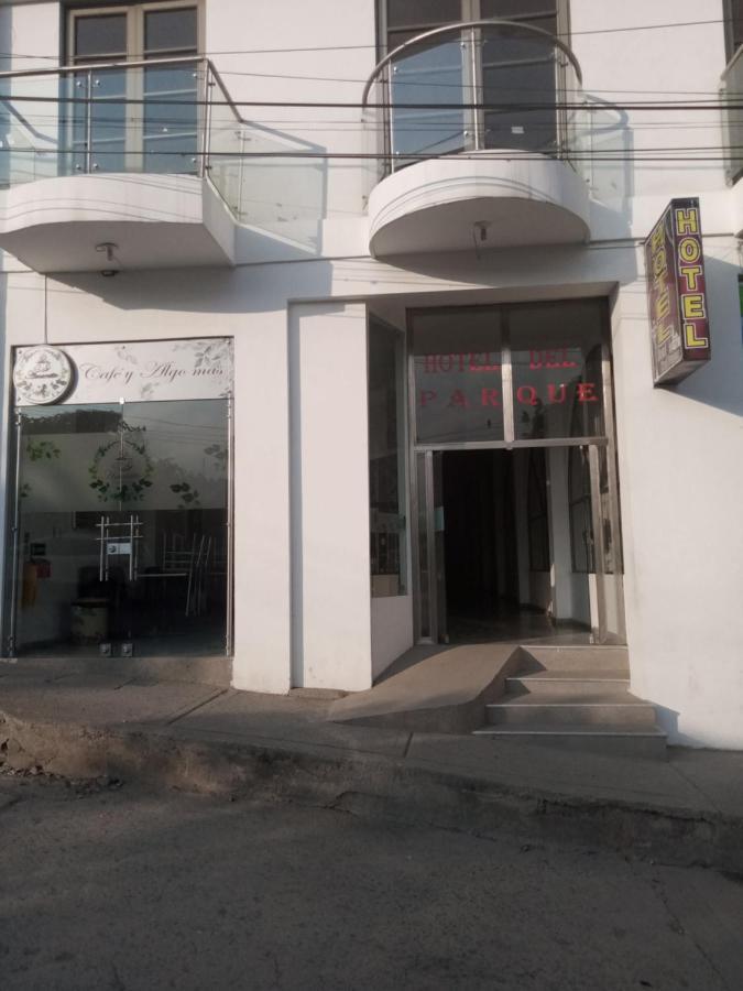 Hotel Del Parque Velez Екстериор снимка